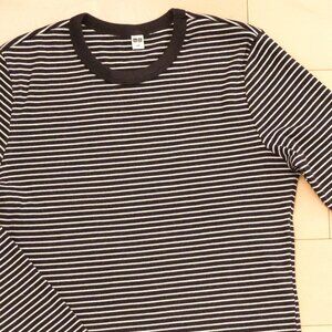 UNIQLO Black & White Striped Long Sleeve Top – Size S